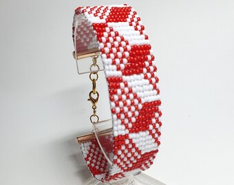 pulsera de cuentas rojas y blancas en el telar. joyería de mujer hecha a mano, Francia, chelyscréationforyou