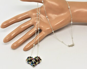 collier fine chaîne boule/coeur 3D tissé en perles facettes irisées et perles miyuki argent//necklace//jewelry//women gift//bijou pour femme