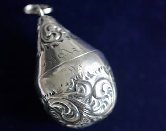 Rare 1900 Sterling Repousse Thimble Holder "Yale'