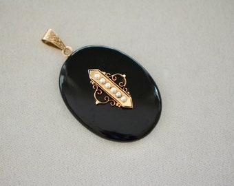 Victorian 14K Onyx and Pearls Mourning Photo Locket