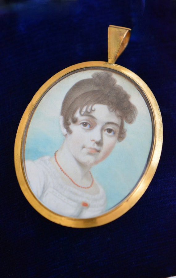 Georgian Hand Painted Lady Portrait Pendant - image 3