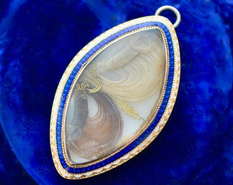 Georgian 14k Rose Gold Navette Mourning Pendant with Hair "Feathers", British, 1780s