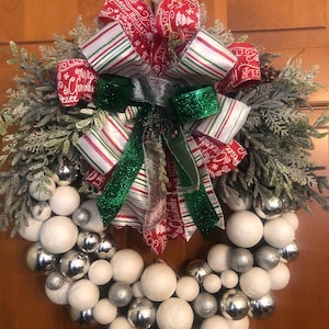 Christmas wreath,Christmas decor, Christmas door wreath,holiday wreath,holiday door swag,Christmas ornament wreath,ornament decor,