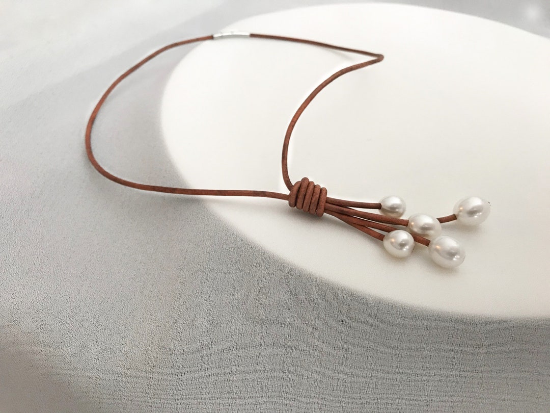 ★PEARLY MORE★ Holiday leather necklace Big Deep Blue Drop Pearl Leather Necklace, Black Freshwater