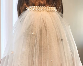 Bridal Wedding pearl Veil, Single Layer  Tulle Veil, Simple Short Cut Edge fingertip Veil