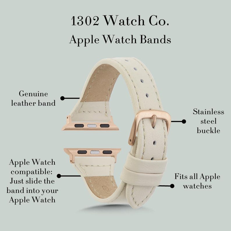 Pu&ograve; includere: Un cinturino per Apple Watch in pelle bianca con fibbia in oro rosa. Il cinturino &egrave; compatibile con tutti i modelli di Apple Watch. "1302 Watch Co. Apple Watch Bands" &egrave; scritto nella parte superiore dell'immagine.