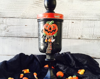 Halloween Mason Jar, Distressed Black, Pumpkin Vintage Brooch