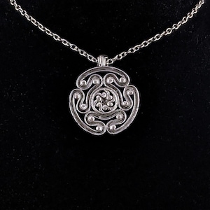 Symbol of Hekate Pendant Necklace