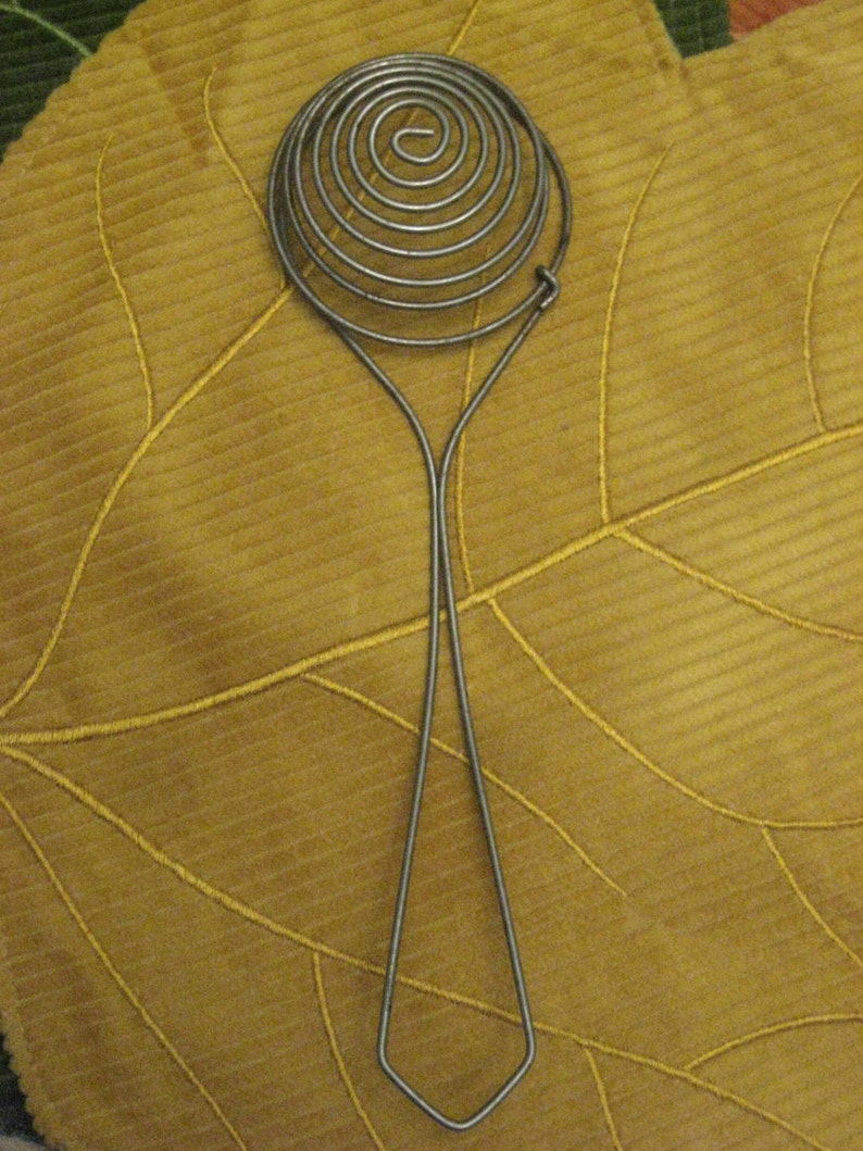 Vintage Coiled Metal Wire Egg Separator Cooking Tools 1950/'s Egg Lifter