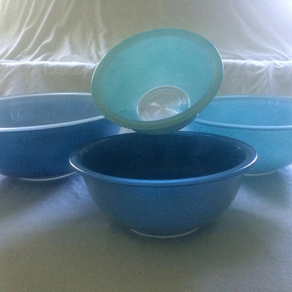 Pyrex Blue Nesting Bowls, Set of Four, Shades of Blue, Clear Bottoms, Vintage Kitchen Serving, Glass Bakeware