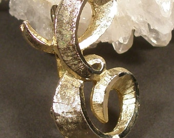 Vintage Mamselle Letter "E" brooch/pin