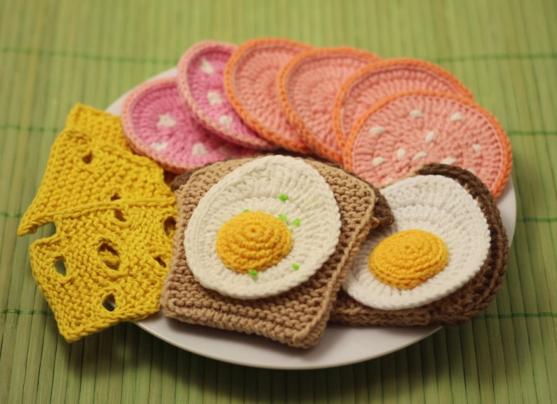 BREAKFAST Crochet&Knitting Patterns Set 4-in-1 eggs, bread, cheese, sausage image 2