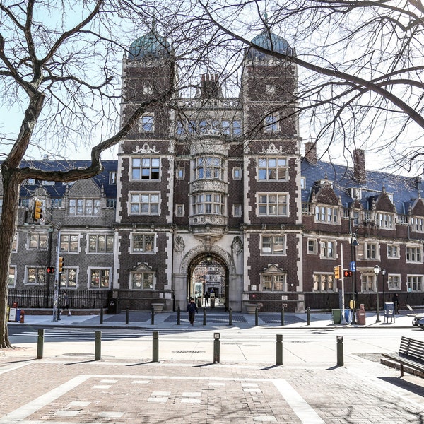 University of Pennsylvania Dorm -Canvas Art-UPENN (20x27).