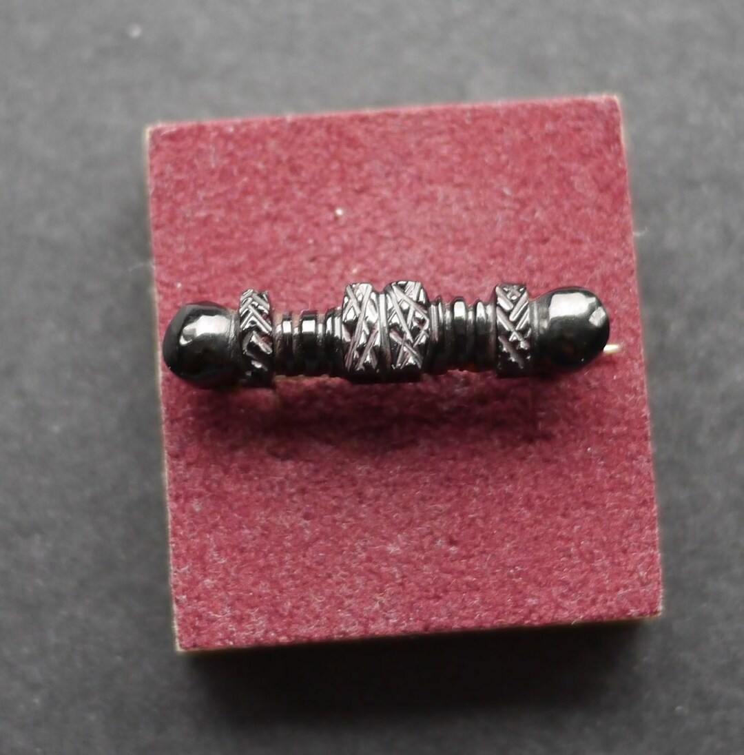 アンティーク ビクトリア朝 900 シルバー 天使 ブローチ 19世紀 レア アンティーク ビクトリア朝 900 シルバー 天使 ブローチ 19世紀 レア