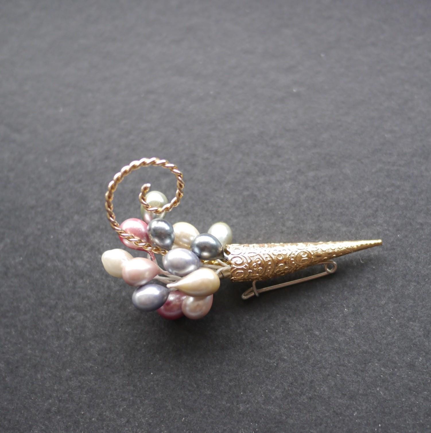 2 Broches Vintage En Métal Doré, Motif Fleurs, Marque FX - En Très Bon état (occasion)