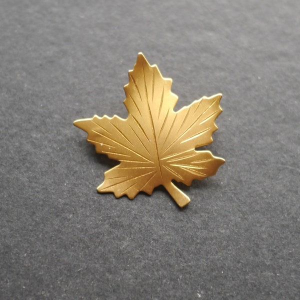 Vintage gold tone maple leaf brooch signed Bond Boyd