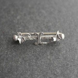 イギリス　アンティーク　ヴィンテージ ブローチ　TLM 1940-1950年代 貴婦人のヴィンテージブローチ TLM(Thomas L