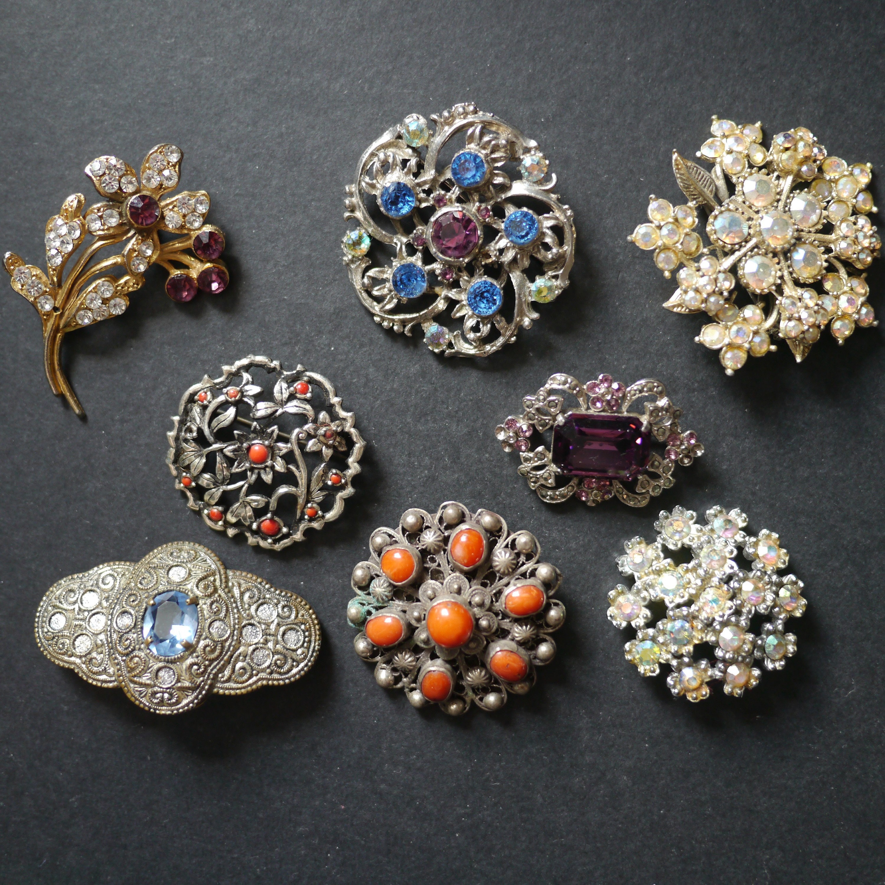 Lot of Eight Vintage Brooches, Various Colour Rhinestones, Not Perfect - Etsy Lot of Eight Vintage Brooches, Various Colour Rhinestones, Not Perfect - Etsy