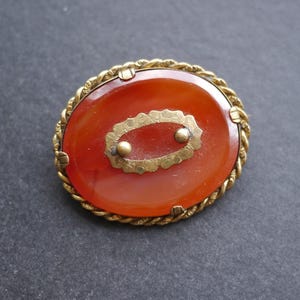 Victorian brooch orange carnelian agate, gold tone pinchbeck metal