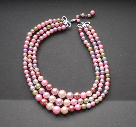 Three strand triple faux pearl vintage necklace pi