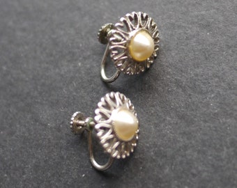 Vintage screw back earrings, silver tone with faux pearl beads