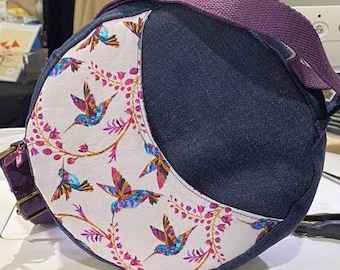 Round Mosaic Hummingbirds Shoulder Bag with Denim