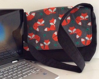 Foxes Messenger Bag