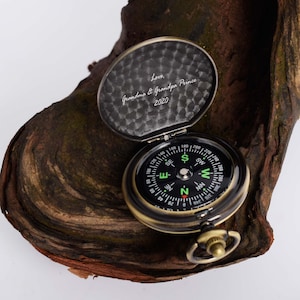 Compass Gift, Handwriting message engraved as Gift for Dad, Grandpa as Hiking Gift for Men