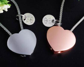Personalisierter Herz Schlüsselanhänger, Charm mit individueller Gravur, Geschenk zum Jahrestag