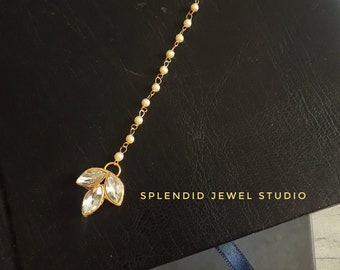 Elegant Maang Tikka for Bridesmaids, Floral Kundan maangtika, Bridesmaids jewelry, Bridesmaids headpieces, Pearl Maang tika, Maangtikka