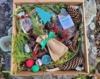 Holiday eco-friendly gift boxes