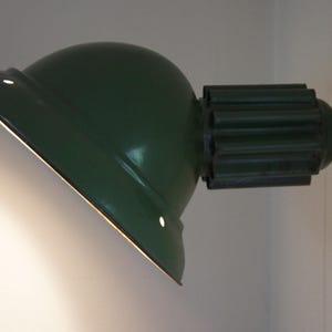 Green enamel industrial factory 30s lamp wall lamp Bauhaus style 30 design lamp.