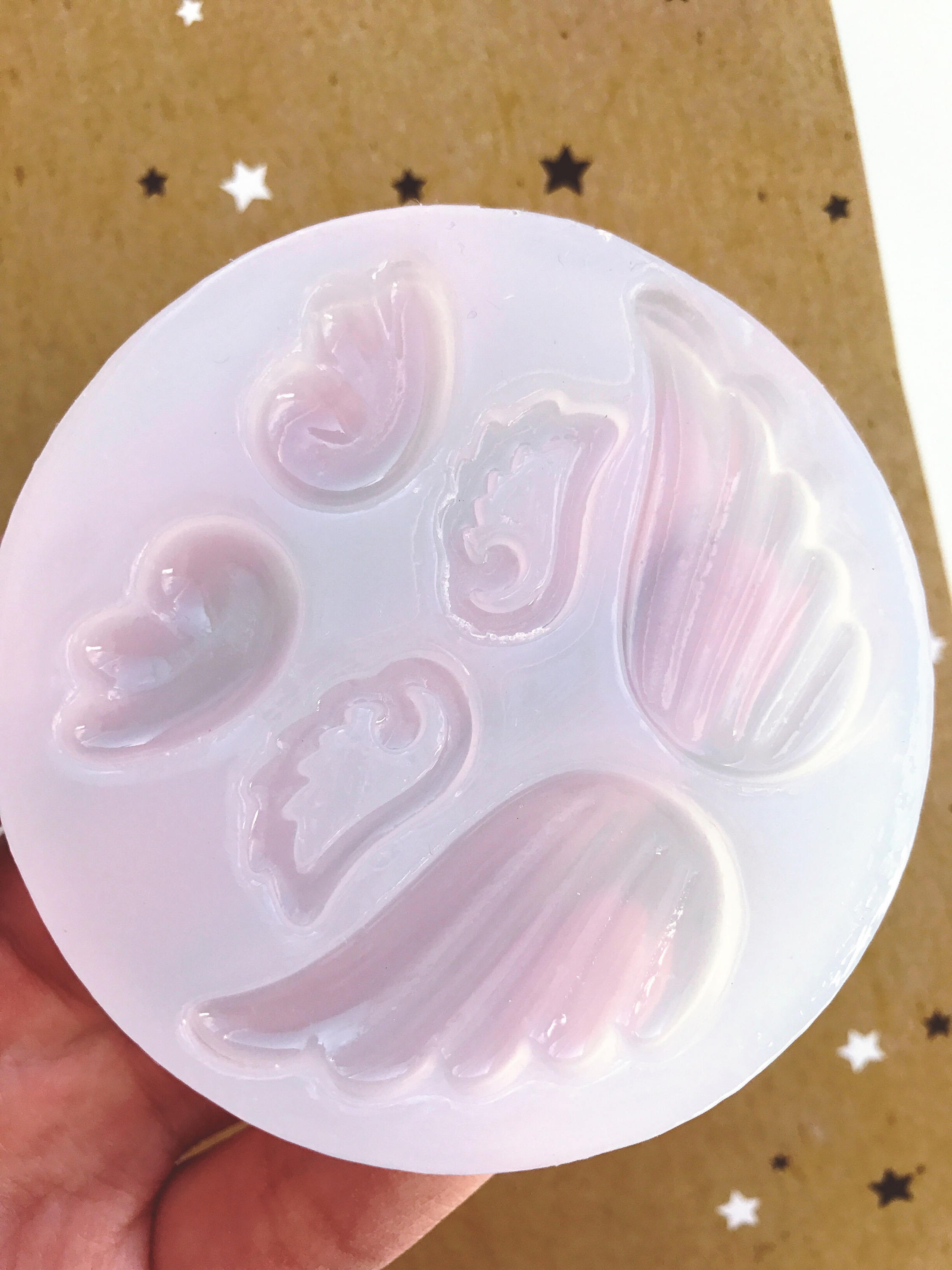 Candle Making UV Resin Silicone Mold Shiny Feather Pendant Resin Mold