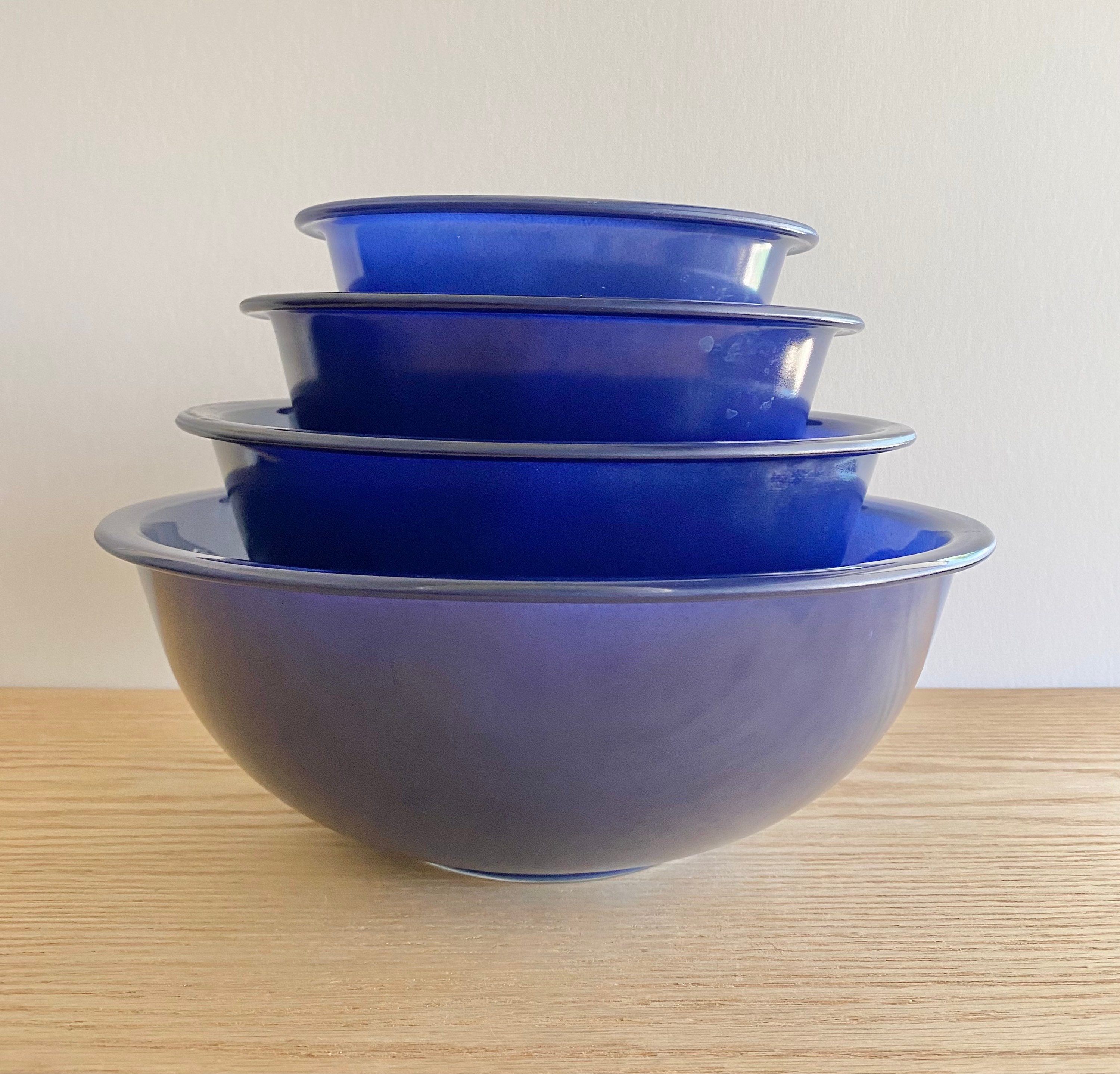 VintageHorizon Blue Pyrex Mixing Bowl Set at Calico – Calico