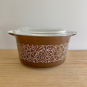 Pyrex Woodland 1 l casserole dish with lid #473-B