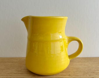 Poppytrail Metlox Colorstax Yellow creamer 1980s