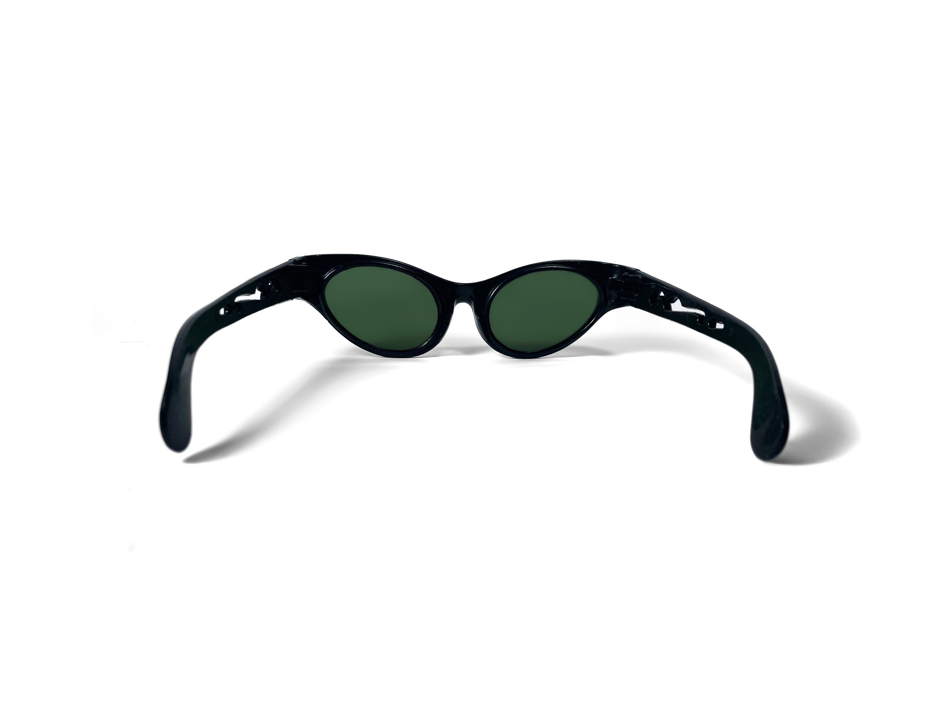 1950’s Black Rhinestone Frame G-15 Green Glass Lens Vintage Cat Eye Sunglasses Vintage Unbranded Sunglasses 1950s Black and Gold Green Lens  main image 3