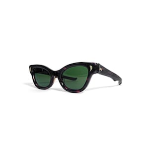Vintage 1950s Victory Optical Suntimer Sunglasses Tortoise Green 48-22