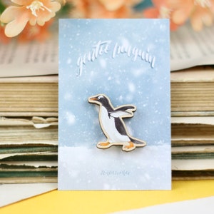 Wooden Pin - Gentoo Penguin - Penguin Pin - Brooch - Own Illustration