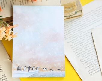 Notizblock - Pinguine im Schnee - Springend -  A6 Blanko - 50 Seiten - Eselspinguin - Eigene Illustration