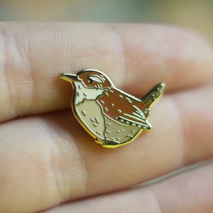 Broche en émail - Mini-broche - Troglodyte - Collection Petits Oiseaux