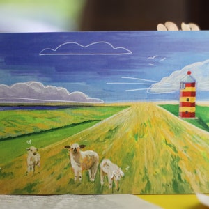 Postkarte - Schafe auf Deich - Nordsee mit Leuchtturm - Aquarell Illustration - Handgemalt - Geburtstagskarte
