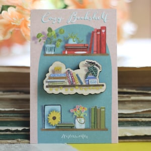 Wooden Pin - Bookshelf - Books Pin - Brooch - Own Illustration