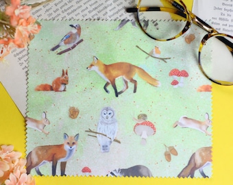 Cleaning cloth - Microfiber cloth for glasses, screens and lenses - Own fabric - Own illustration