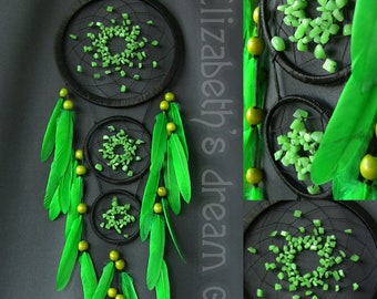 Green Dreamcatcher With Quartz For Protection, Spiritual Wall Hanging For Nursery Gift, Feather Dreamcatcher For Bedroom, Emerald Decor