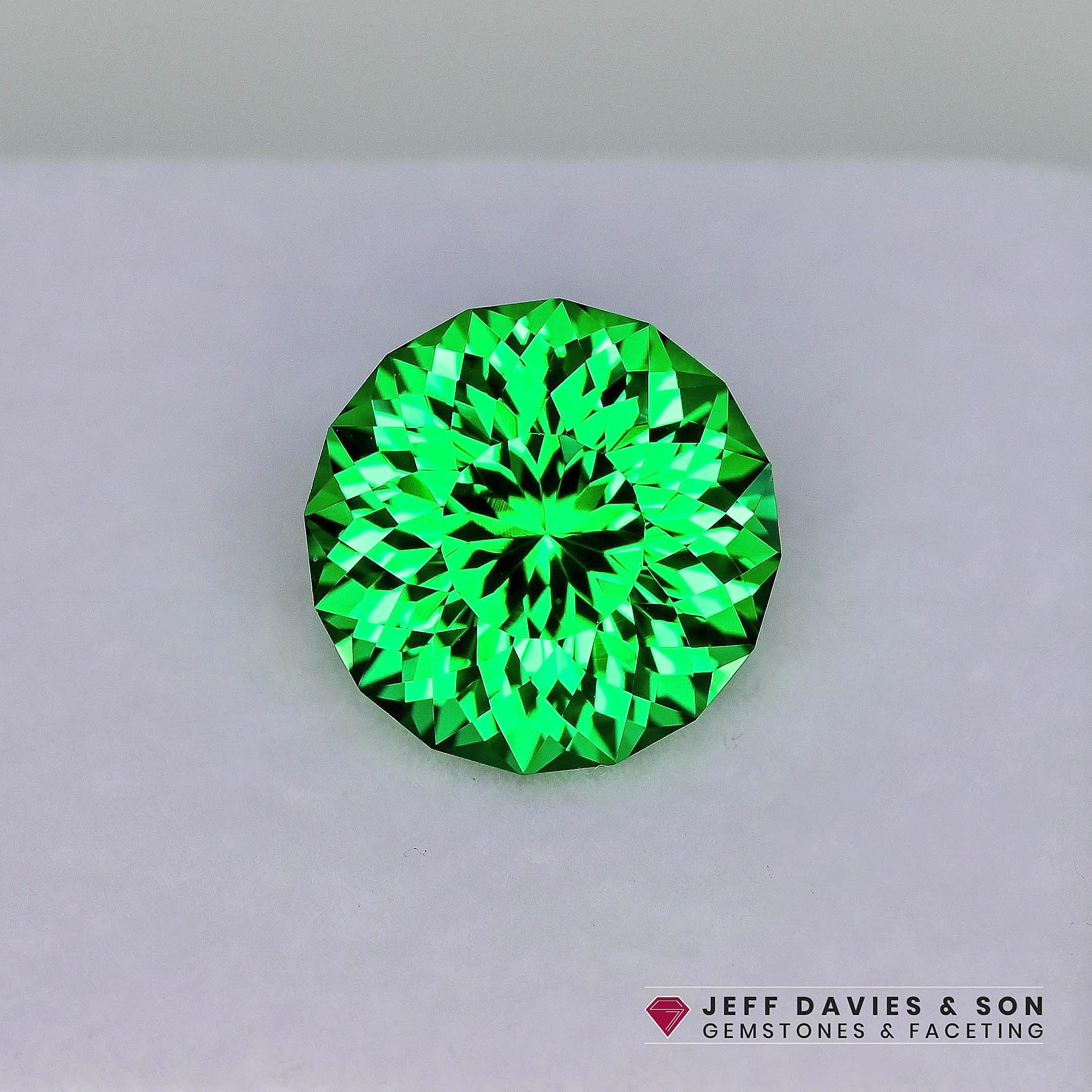 13.42ct LAB Vanadium YAG - Yttrium Aluminum Garnet - Pulled