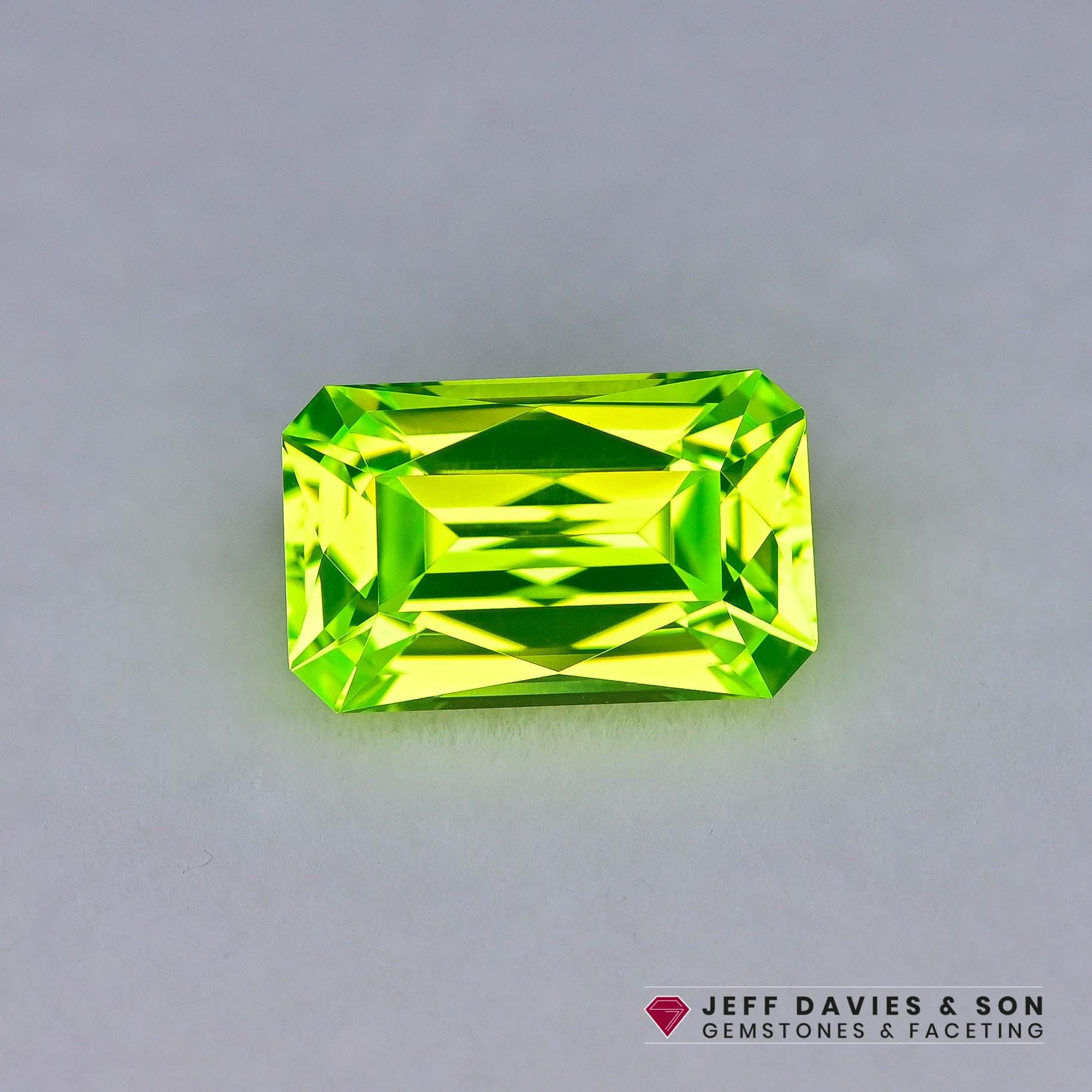 5.18ct LAB Lumo Garnet LuAG - Lutetium Aluminum Garnet - Pulled Czochralski - Precision Cut