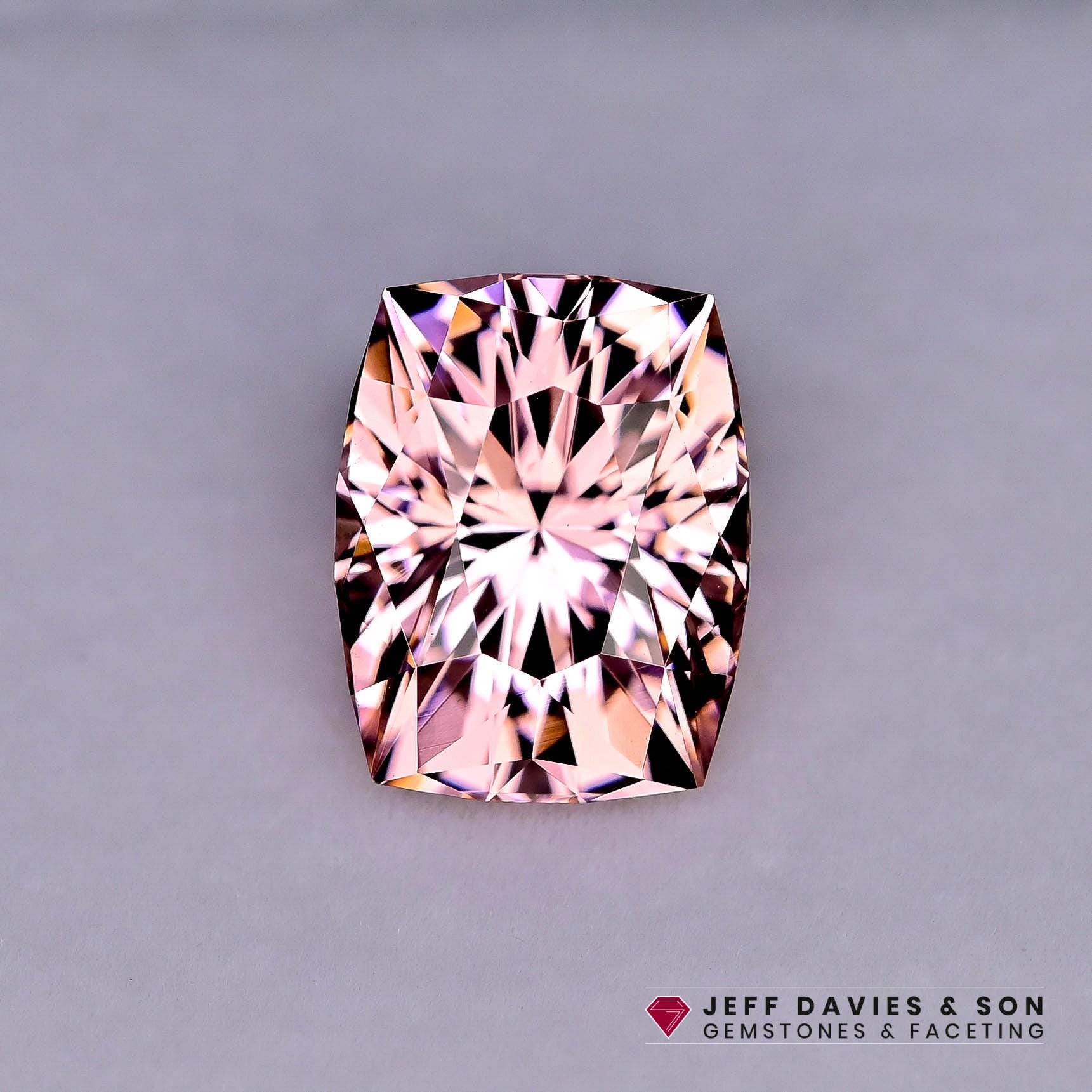 7.68ct LAB Garnet ER YAG - Yttrium Aluminum Garnet - Pulled