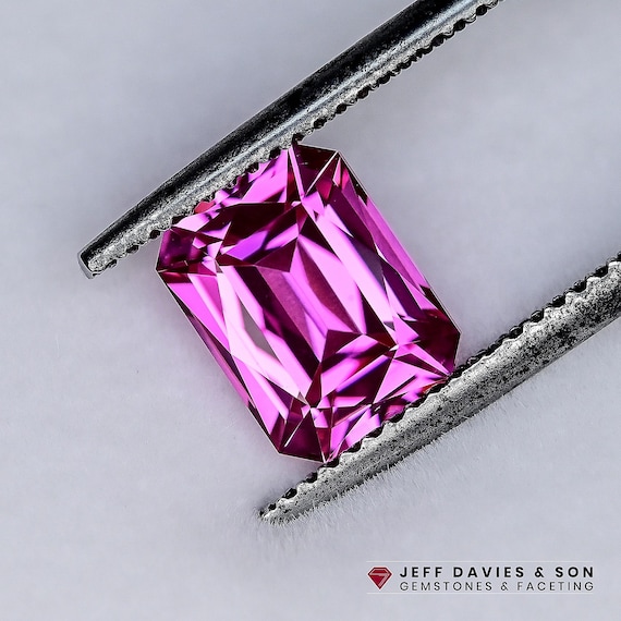 2.86ct LAB Namya Colour Spinel - Pulled Czochralski - Precision