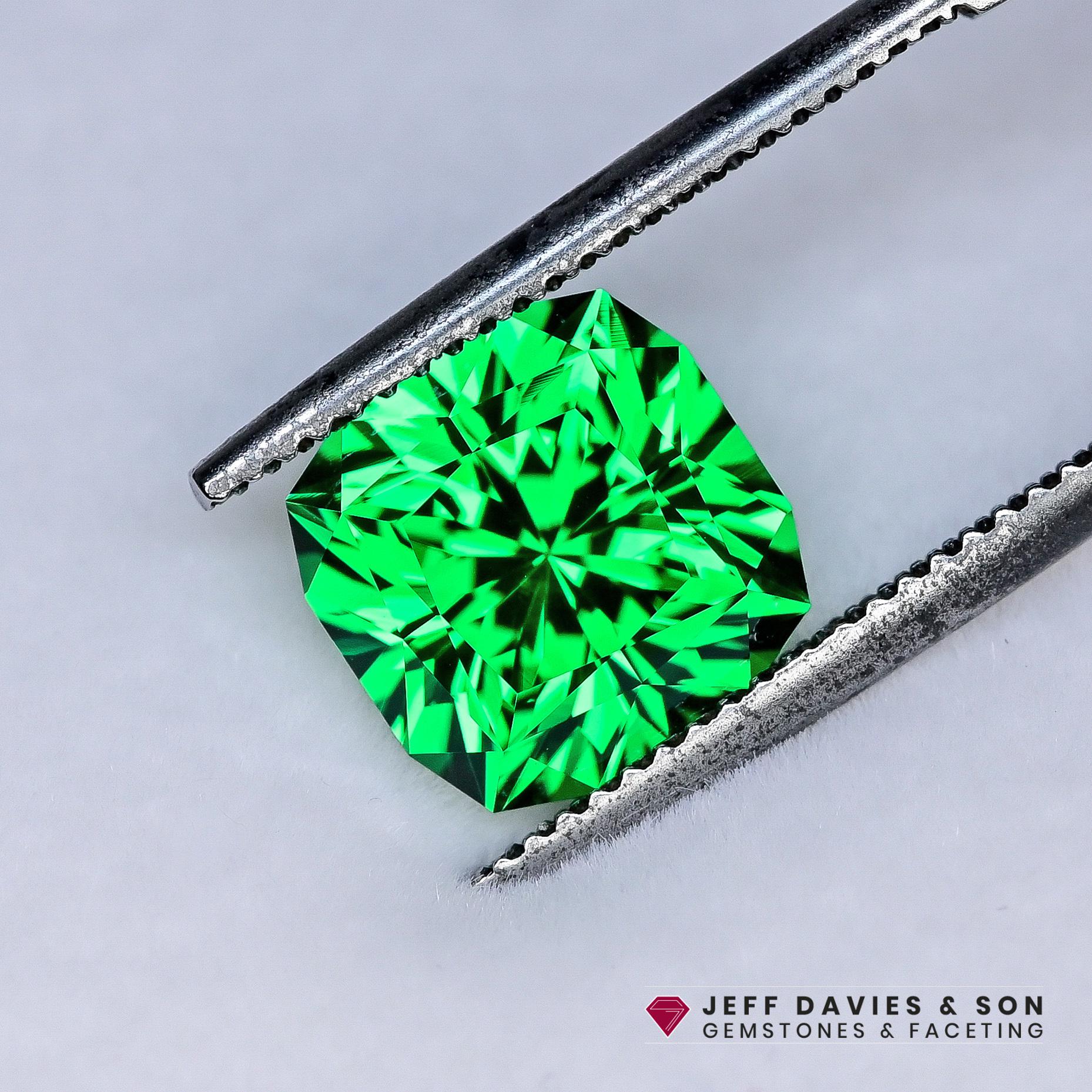 6.68ct LAB Chrome Green Garnet CTH YAG - Yttrium Aluminum Garnet